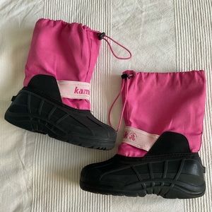 Girl’s Kamik pink & black winter waterproof boots, size 4